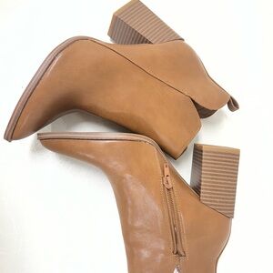 Nine West Cognac Leather Block Heel Ankle Boots